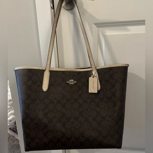 COACH tote bag